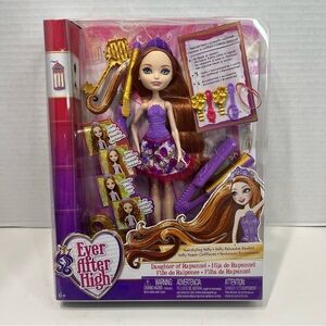 EVER AFTER HIGH Doll Hairstyling Holly NWT like Barbie